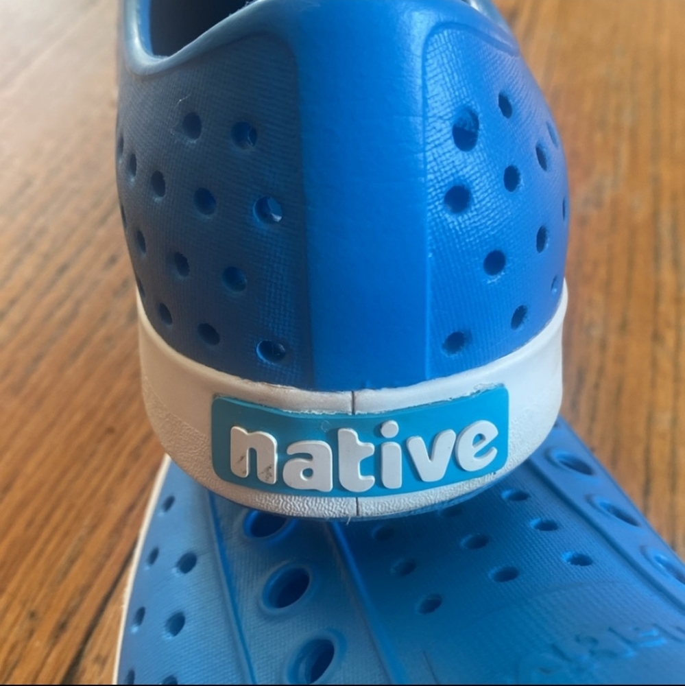 Native Shoes - image 4